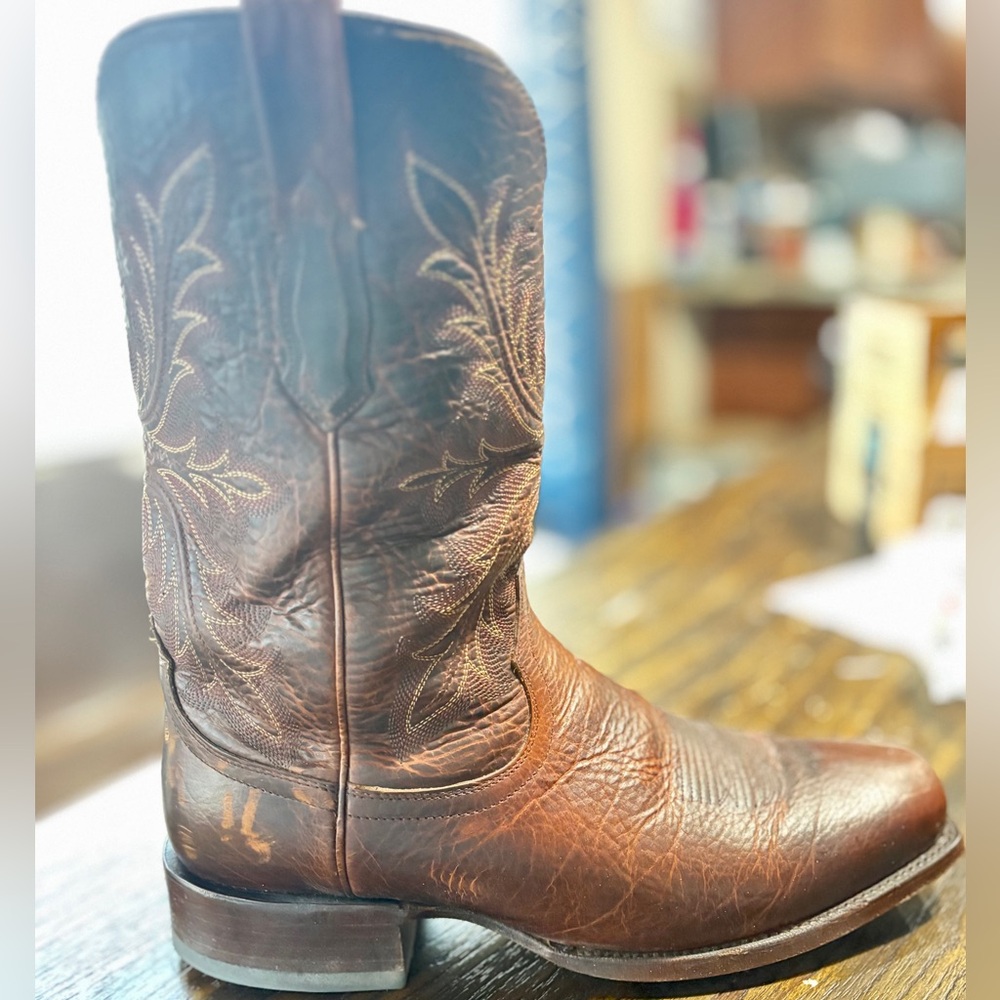 Ariat Saddle Brown Bison Bench Made Stillwell Cowboy Boots size 13 D
